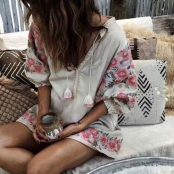 Embroidered Floral Puff Sleeve Boho Dress tan - Picture 4 of 7